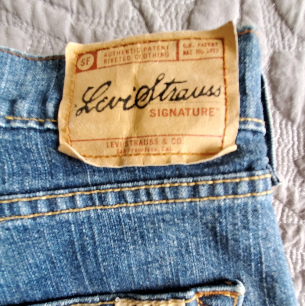 Levi's Strauss Signature Stretch Bootcut Jeans Size 12 - Picture 3 of 13
